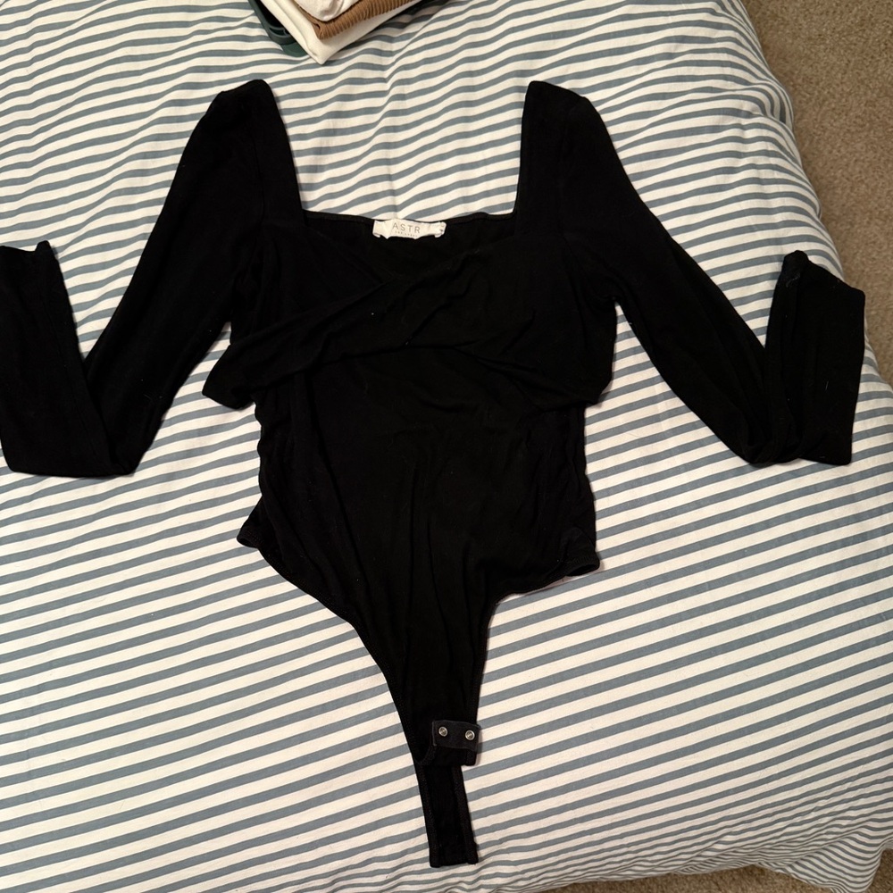 ASTR The Label — Square Neck Bodysuit